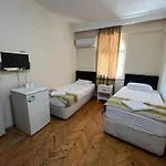 Mimoza Apartmanhotel