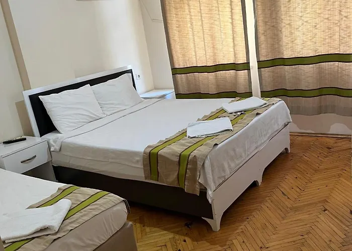 Mimoza Lejlighedshotel 3*